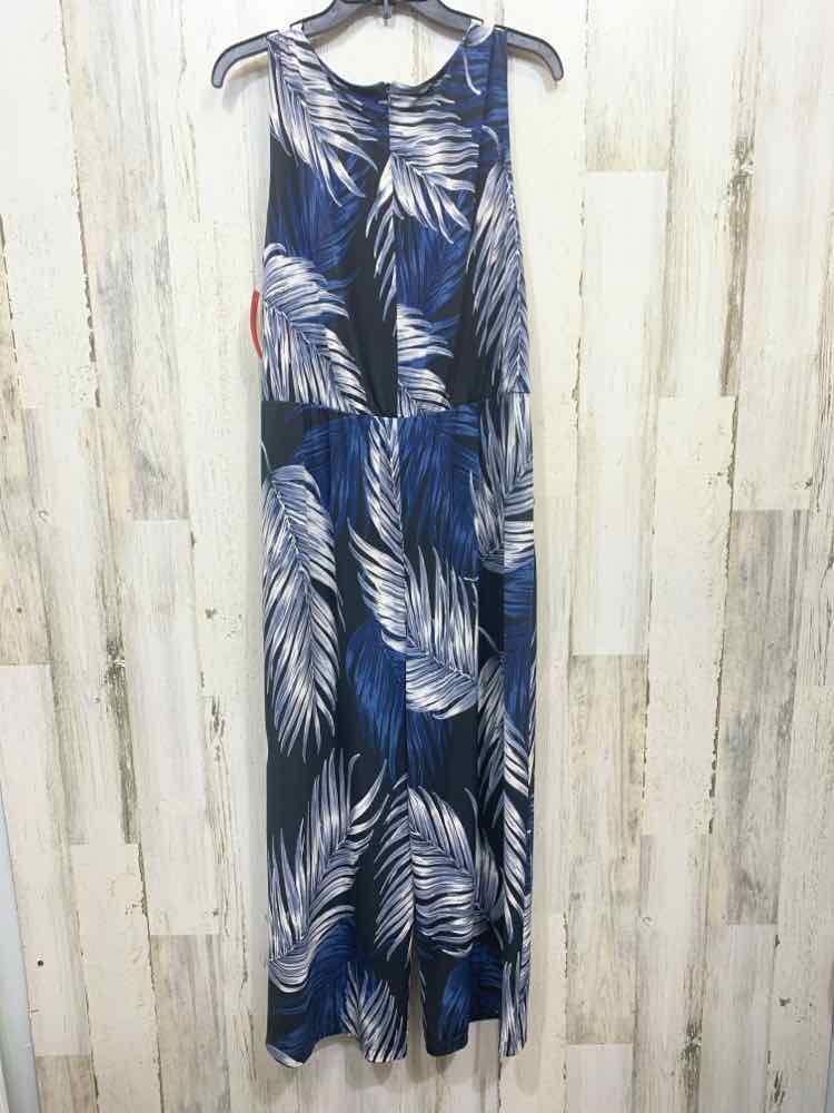 PRE-OWNED Size XL KAREN KANE Dresses and Skirts BLU/WHITE Floral ROMPER Romper