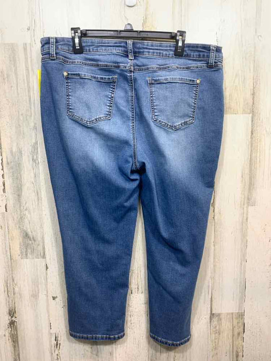 PRE-OWNED Size 16 EST 1946 BOTTOMS MEDIUM BLUE DENIM CAPRI Jeans