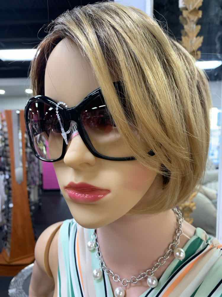PRADA Sunglasses/BLACK WIDE FRAME "BUTTERFLY" PRADA SUNGLASSES