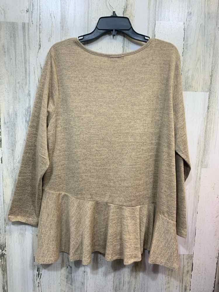 PRE-OWNED DG2 Tops Size 1X Beige Solid LONG SLEEVE TOP/BOTTOM RUFFLE