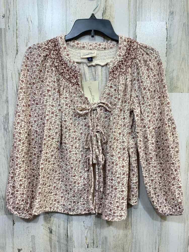 NWT UNIVERSAL THREADS Tops Size XS CRM/BURGUNDY Floral 3/4 SLEEVE/TIE-FRO Blouse