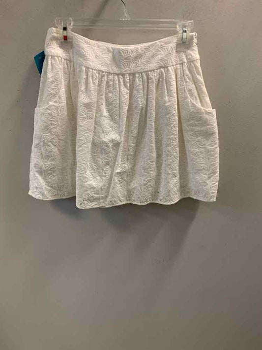 AQUA Dresses and Skirts Size S White Floral Skirt