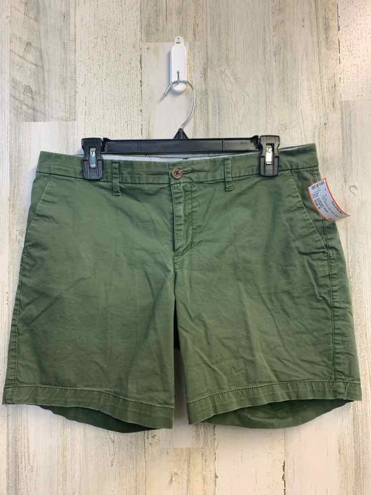 PRE-OWNED Size 8 OLD NAVY BOTTOMS ARMY GREEN Shorts