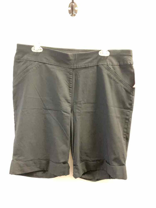 PRE-OWNED Size 16W KIM ROGERS BOTTOMS Black Shorts