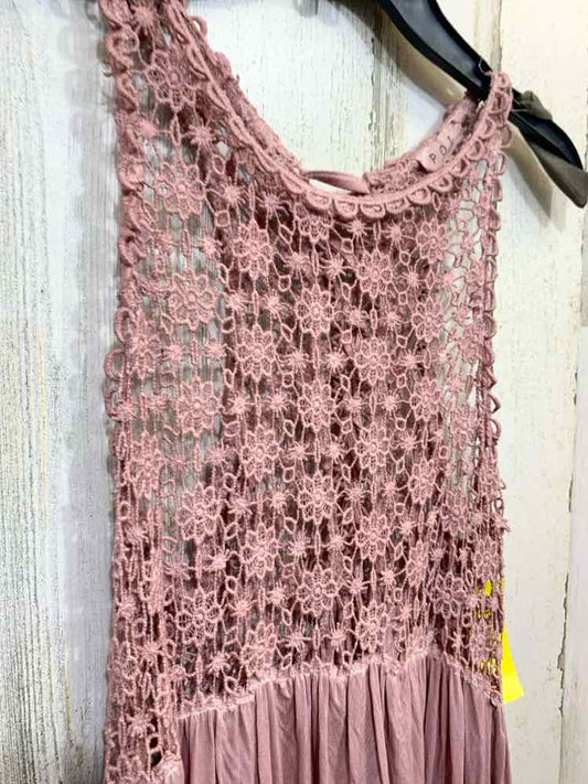 PRE-OWNED POL Tops Size XS MAUVE SLEEVELESS/CROCHET LACE/BABY DOLL TANK