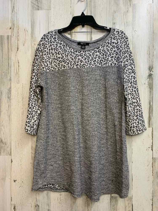 STYLE & CO Tops Size XL SILVER/WHT 3/4 LENGTH Sweater