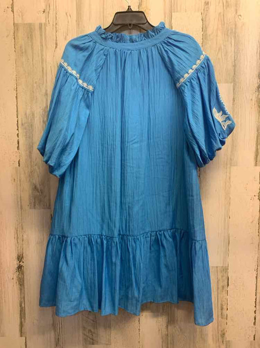 NWT UMGEE Dresses and Skirts Size M BLUE/WHITE Embroidered SUNDRESS Dress/BLUE/W