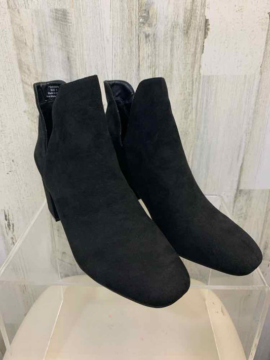 NWT SHOES Shoe Size 11 Black SUEDE Shoes SLIM HEEL BEADED BOTTOM