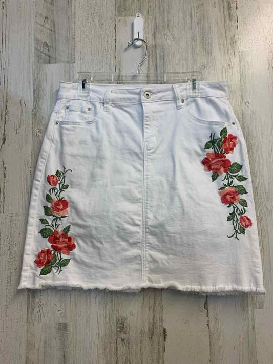 EARL JEAN Dresses and Skirts Size 12 WHT/RED/GRN ROSES MINI Skirt