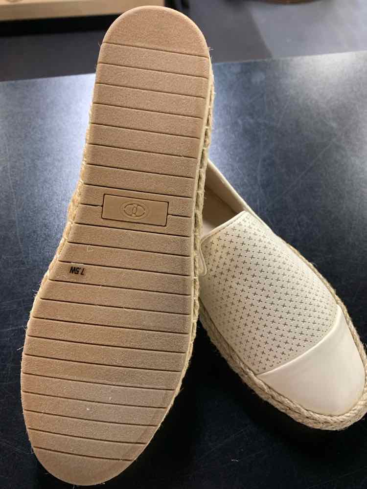 CHARTER CLUB SHOES Shoe Size 7.5 Tan Shoes