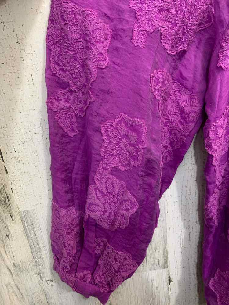 PRE-OWNED LOFT Tops Size LP Purple Floral LONG SLEEVES Blouse/PURPLE FLORAL LIGH