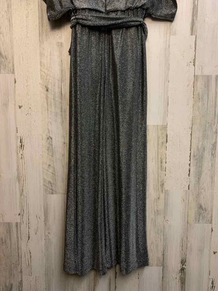 PRE-OWNED Size S JESSICA HOWARD Dresses and Skirts Silver WIDE LEG Jumper/SPARKL