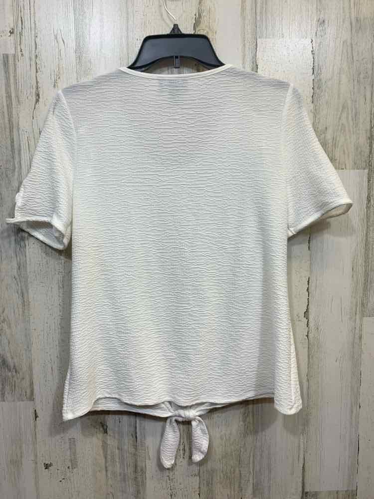 PRE-OWNED BY & BY Tops Size L White Polyester Blend RAYON Solid Blouse