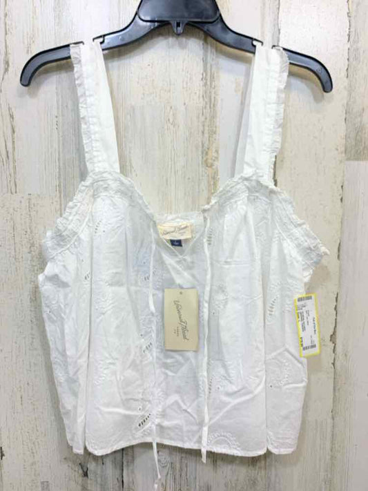 NWT UNIVERSAL THREADS Tops Size L White Blouse