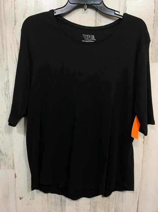 PRE-OWNED TIME AND TRUE/RIBBED KNIT SHORT SLEEVE TEE