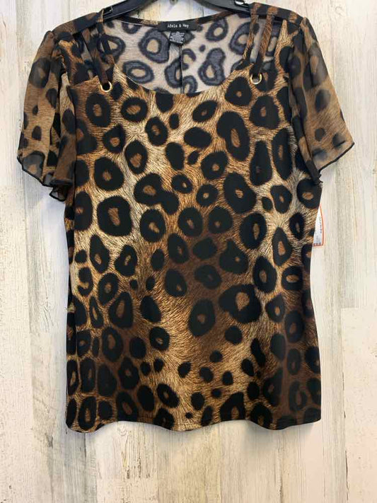 PRE-OWNED Adele & May Tops Size XL BRN/BLK LEAPORD SHORT SLEEVES TOP