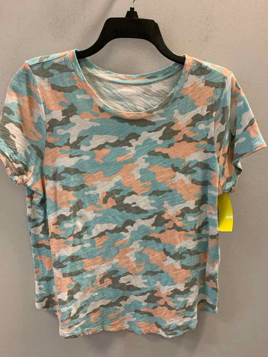 PRE-OWNED OLD NAVY Tops Size M SALMON/GRY/AQUA/WHT CLOUDS SHORT SLEEVES TOP