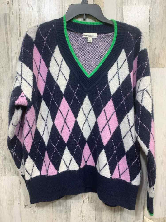 NWT ON 34TH Size M  WHT/NVY/PNK DIAMONDS LONG SLEEVES/V NECK W/GRN TRIM SWEATER