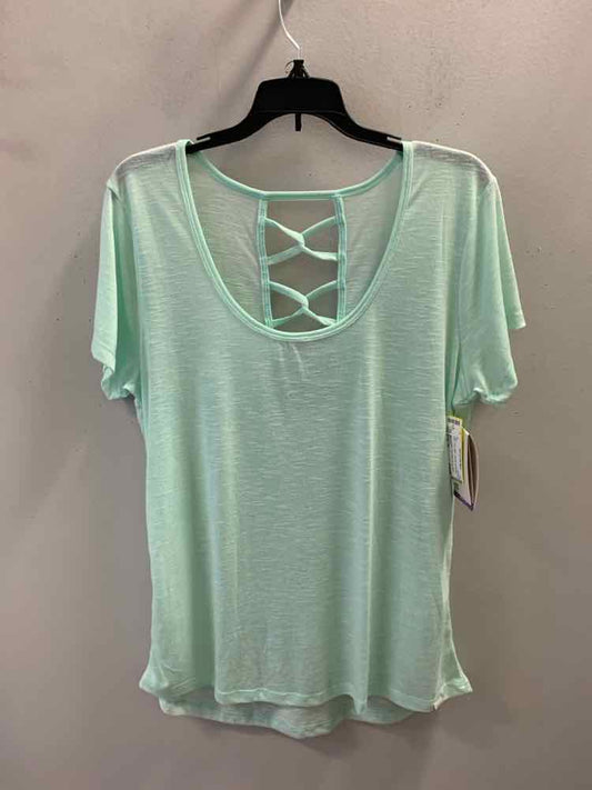 NWT MARIKA Tops Size XL MINT SHORT SLEEVES TOP