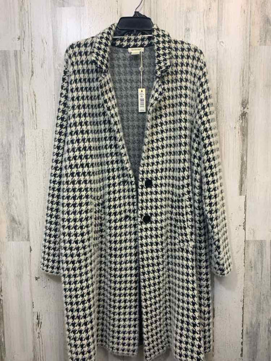 NWT MAX STUDIO JACKETS / COATS Size XL WHT/BLK Houndstooth LONG Coat