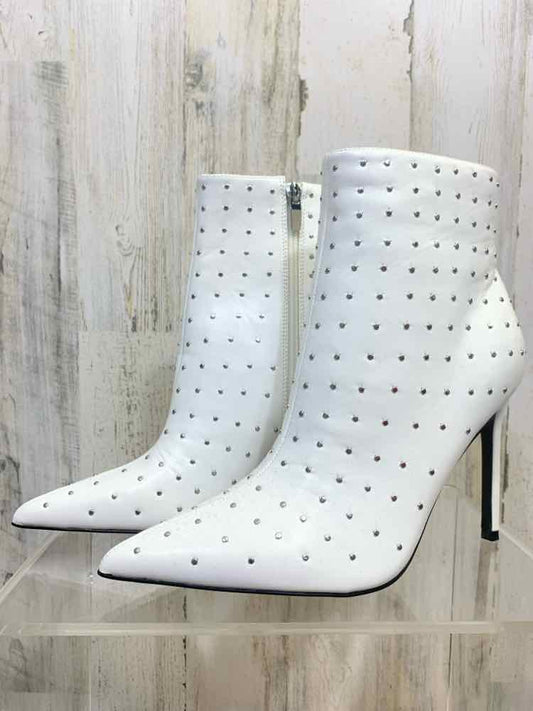 NWT NINE WEST SHOES Shoe Size 8 White STUDS ANKLE BOOT Boots/WHITE STUDDED ANKLE