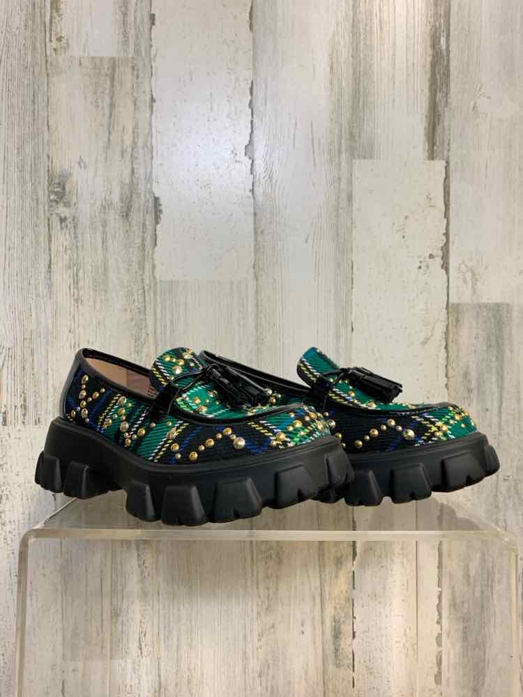 PRE-OWNED BETSY JOHNSON SHOES Shoe Size 8 GRN/BLK Plaid LOAFER Shoes