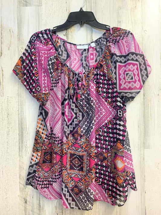 NEW YORK & CO Tops Size L FUSH/BLK/WHT SHEER Geometric SHORT SLEEVES TOP