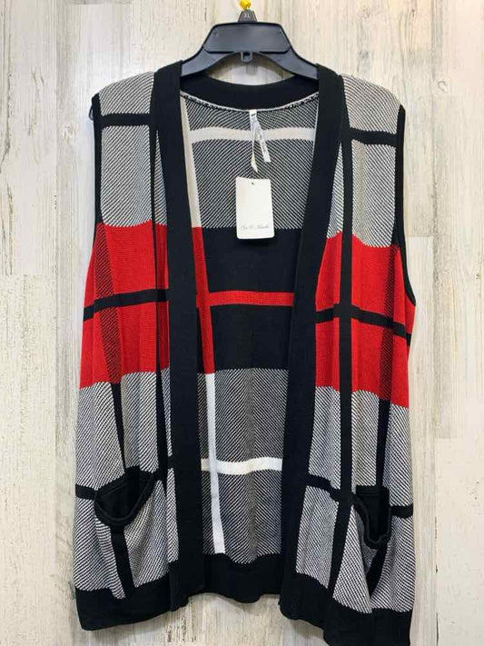 NWT LEO & NICOLE Tops Size PL BLK/WHT/RED Checkered VEST Vest
