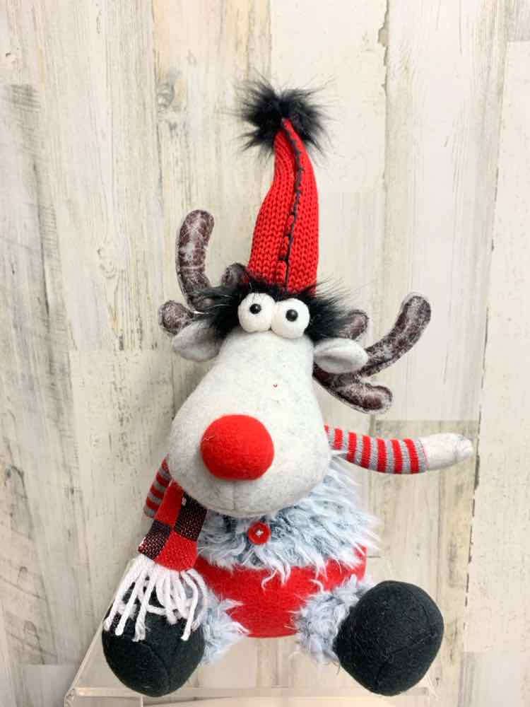 BLK/GRY/RED Christmas Figurine/15" SIT GIRL MOOSE/CHECKERED HAT