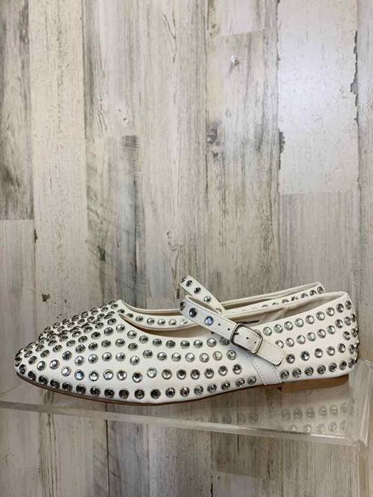 NWT A NEW DAY SHOES Shoe Size 11 White Rhinestone FLATS Shoes/WHITE FLATS W/ CLE