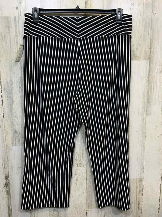 PRE-OWNED Size XL HABITAT BLK/WHT Stripe CROP Pants/WIDE ELASTIC WAISTBAND CROPP