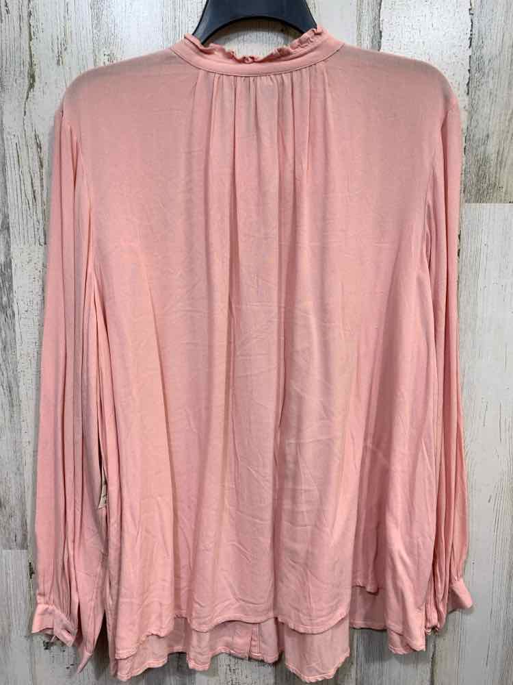 NWT STYLE & CO Size 2X PLUS SIZE Pink BUTTON UP LONG SLEEVES RUFFLED NECK BLOUSE