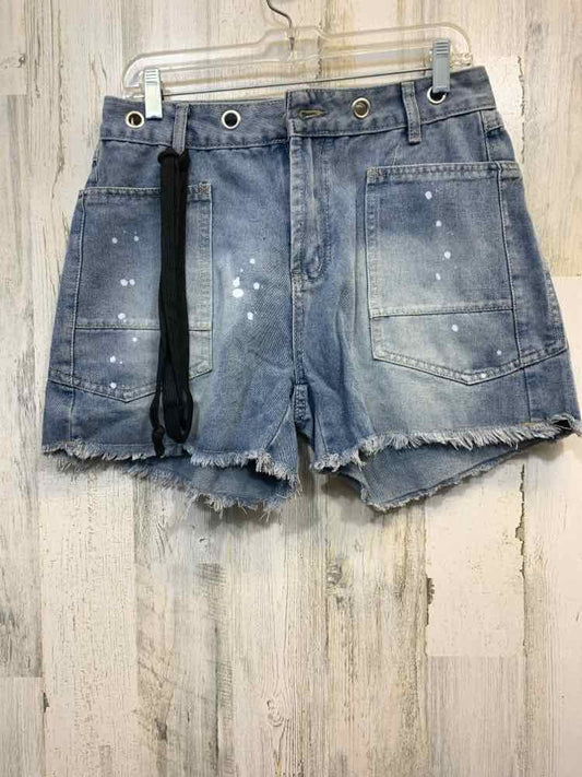 PRE-OWNED Size M BOTTOMS LIGHT BLUE DENIM PAINT SPLASH SHORTS Shorts/DENIM SHORT