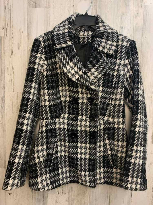 PRE-OWNED WHITE/BLACK MARKET JACKETS / COATS Size S BLACK & WHITE Checkered Coat