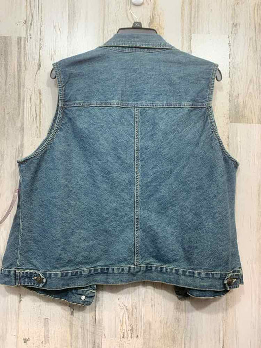 PRE-OWNED ST. JOHNS BAY/CLASSIC STYLE DENIM VEST