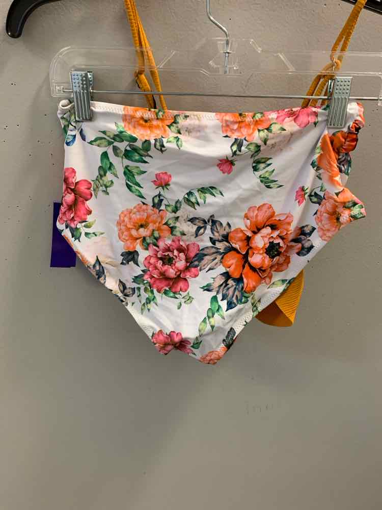 JJ QUEEN Swimwear Size M YEL/WHT Floral Swimsuit
