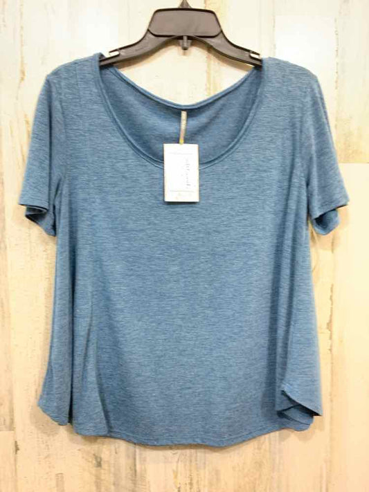 NWT SOFT GOODS BY COLOR THREAD/SHORT-SLEEVE HEATHERED JERSEY KNIT SCOOP NECK