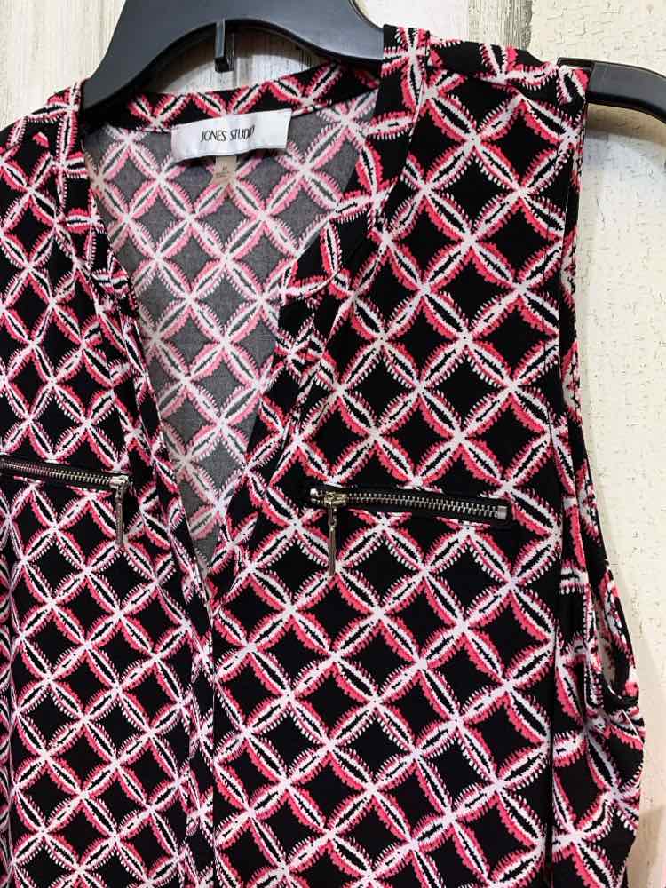 PRE-OWNED JONES STUDIO Tops Size M BLK/WHT/PNK SLEEVELESS Blouse/V NECK/BUST ZIP