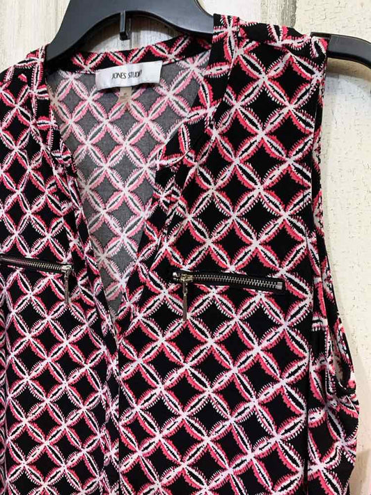 PRE-OWNED JONES STUDIO Tops Size M BLK/WHT/PNK SLEEVELESS Blouse/V NECK/BUST ZIP