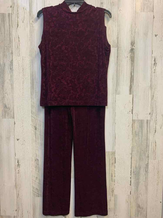 PRE-OWNED WEEKENDERS Tops Size L BURGANDY VINES TOP/BURGANDY COLORED SET OF 2 -
