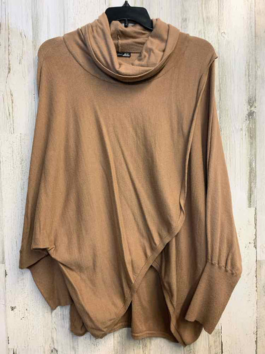 BLACK TAPE PLUS SIZES Size 2X Tan BAT SLEEVES TOP