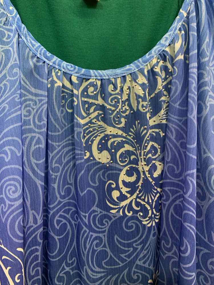 PRE-OWNED LIVE AND LET LIVE Tops Size L BLUE/WHITE ABSTRACT FLOWY Shirt/SHORT SL