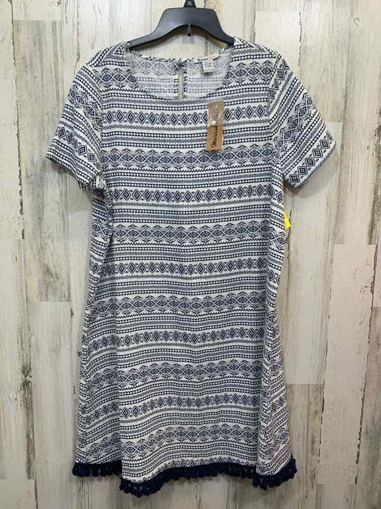 NWT MARISSA OLIVIA Dresses and Skirts Size L WHITE/NAVY TRIBAL SHIRT DRESS Dress