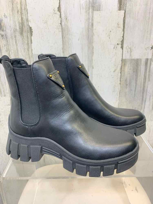 NWT GUESS SHOES Shoe Size 7.5 Black Boots HESTIA ELASTIC SIDES