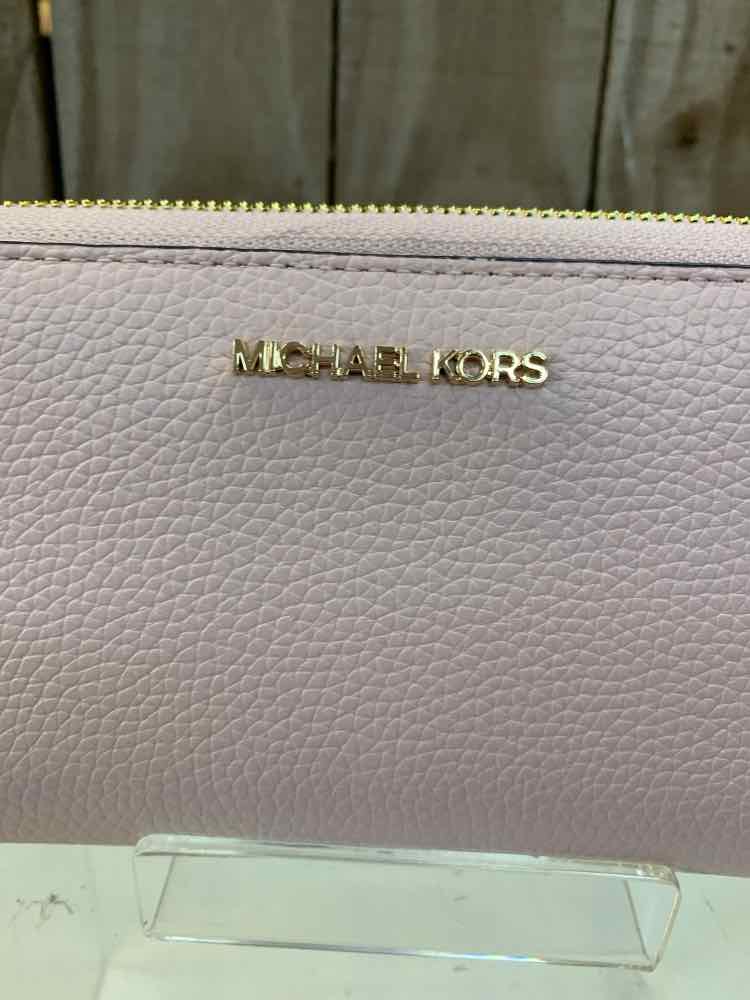NWT Designer Handbags BLUSH Wallet