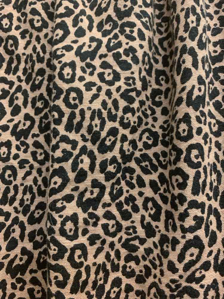 PRE-OWNED AMERICAN EAGLE M Dresses and Skirts TAN/BLACK CHEETAH MINI Mini/CHEETA