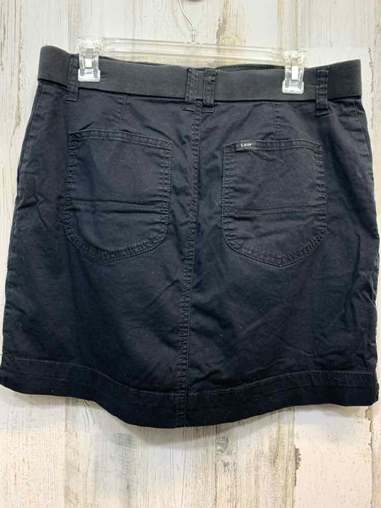 PRE-OWNED Size 12 LEE BOTTOMS Black SKORT Shorts