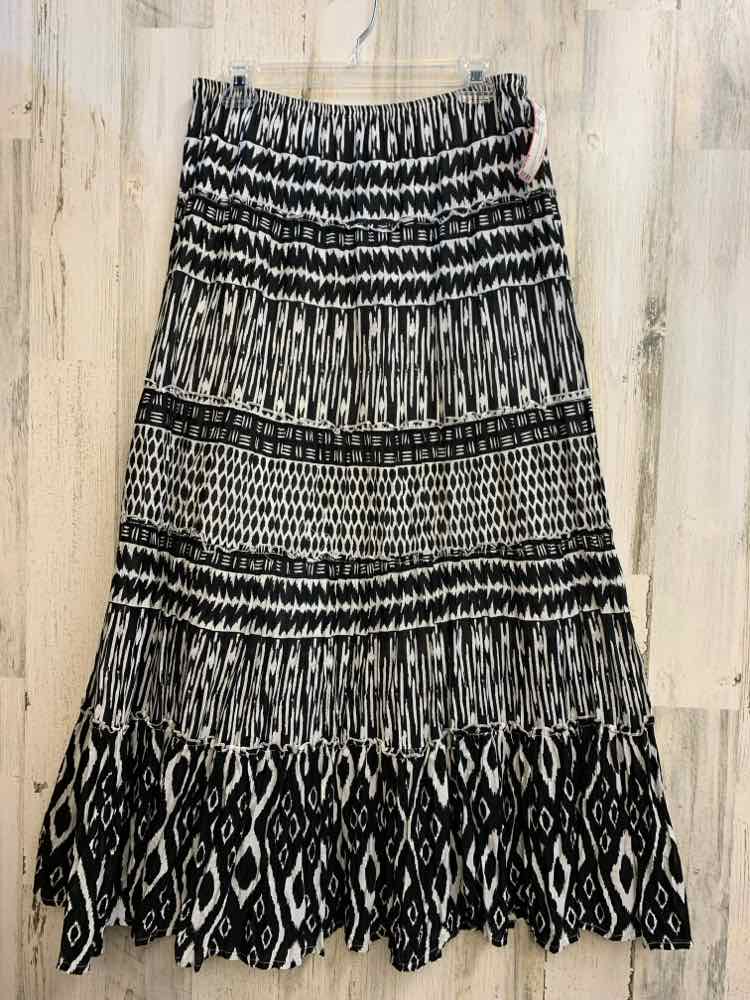 PRE-OWNED STYLE & CO Dresses and Skirts Size M BLK LONG Skirt/LONG SKIRT