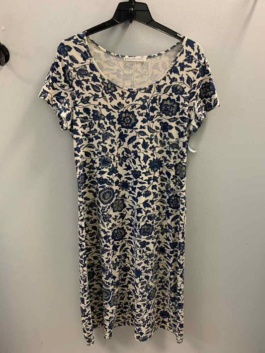 PERUVIAN CONNECTION Dresses and Skirts Size L NAVY/TAN Floral Dress