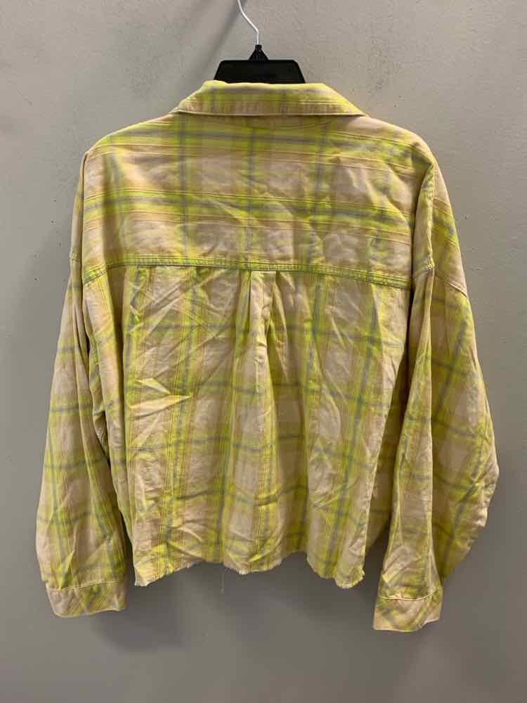 NWT WILD FABLE Tops Size XXL YEL/BEG Plaid LONG SLEEVES TOP